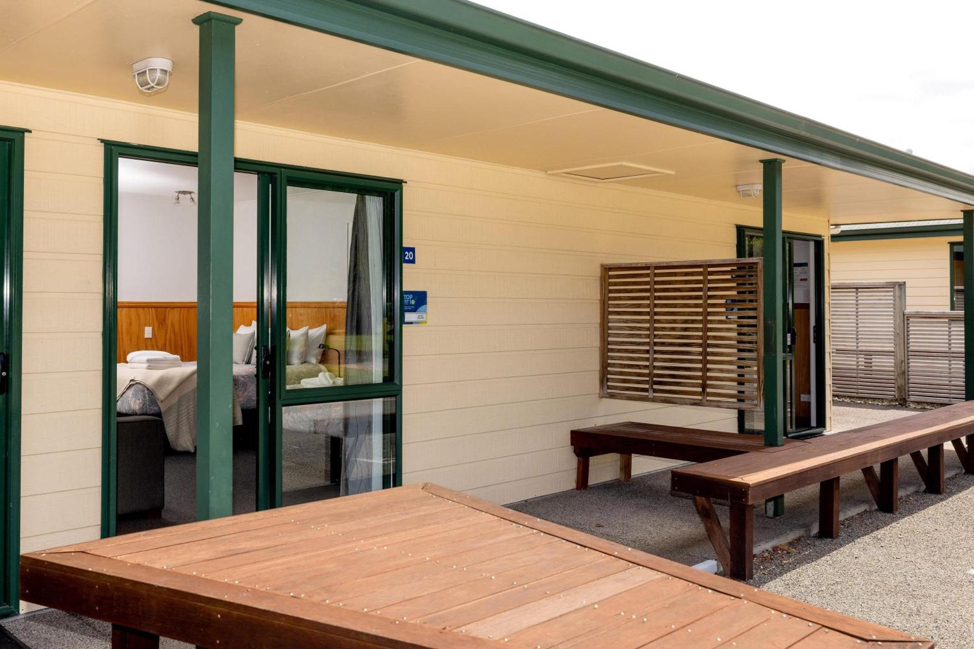 Motueka Top 10 Holiday Park Екстер'єр фото