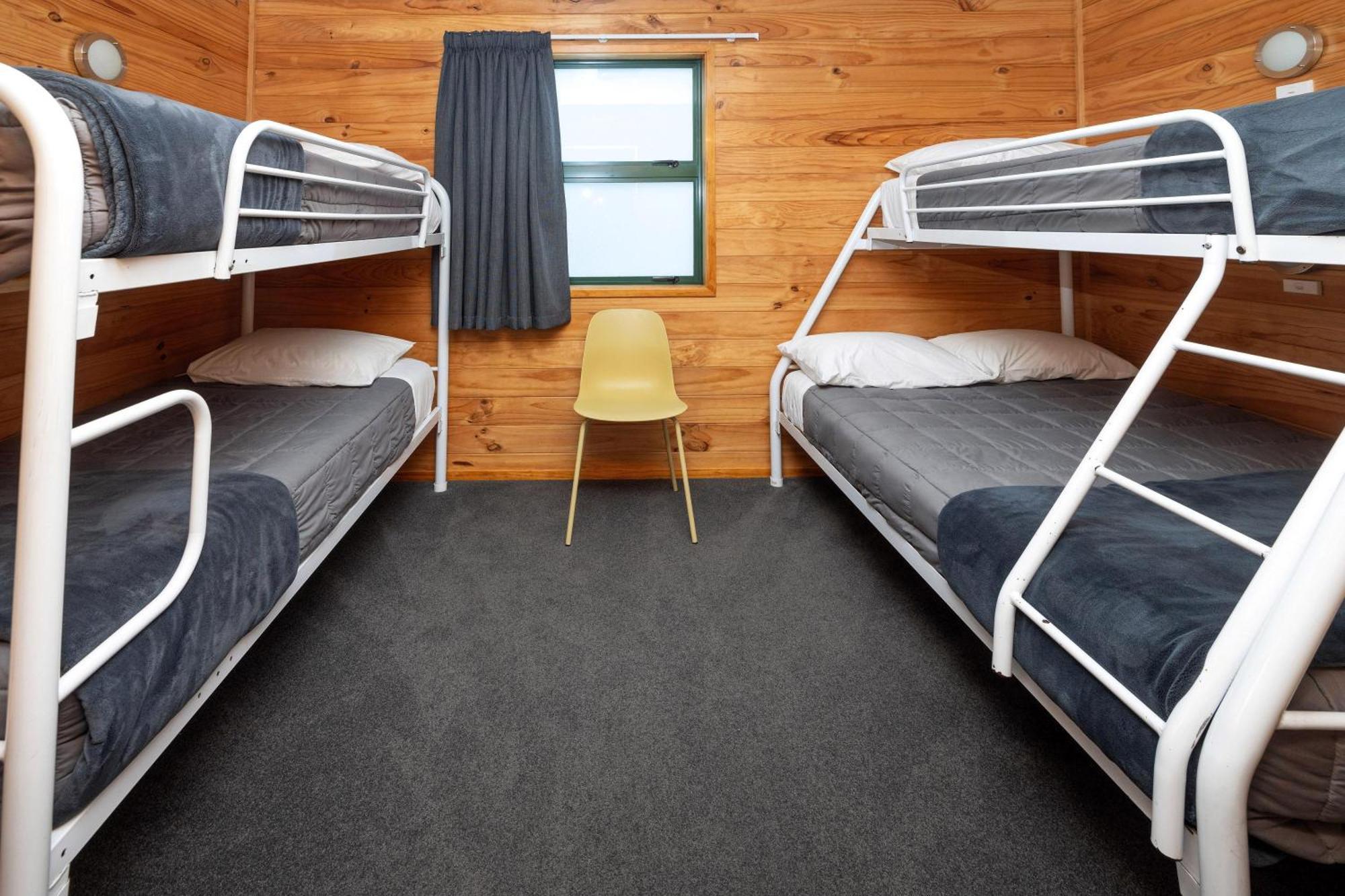 Motueka Top 10 Holiday Park Екстер'єр фото