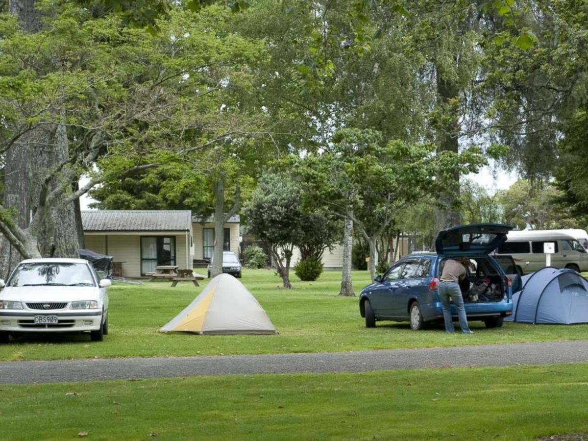 Motueka Top 10 Holiday Park Екстер'єр фото