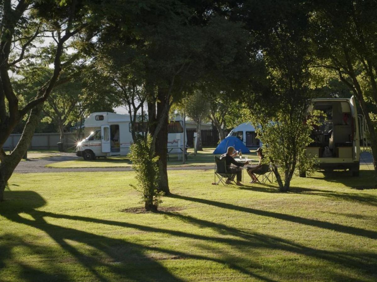 Motueka Top 10 Holiday Park Екстер'єр фото