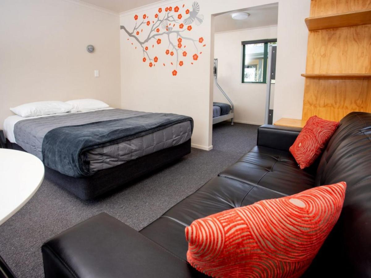 Motueka Top 10 Holiday Park Екстер'єр фото